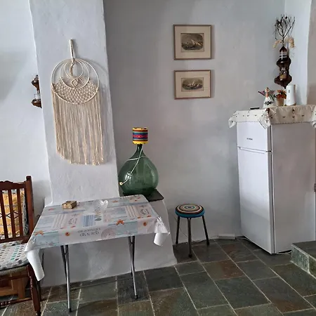 ολόκληρο σπίτι Isternia (Tinos)